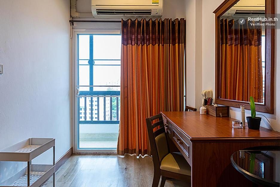V Residence Hotel Chiang Mai Exteriör bild