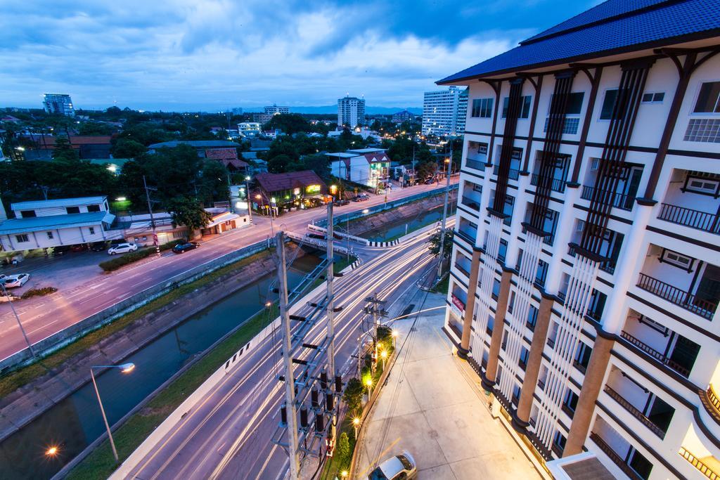 V Residence Hotel Chiang Mai Exteriör bild