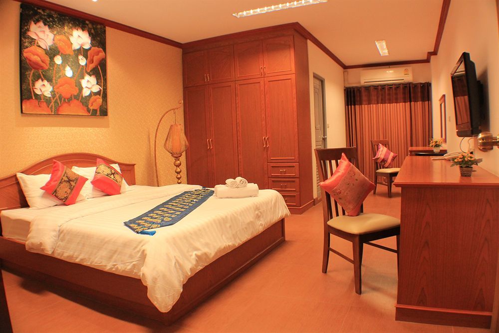 V Residence Hotel Chiang Mai Exteriör bild