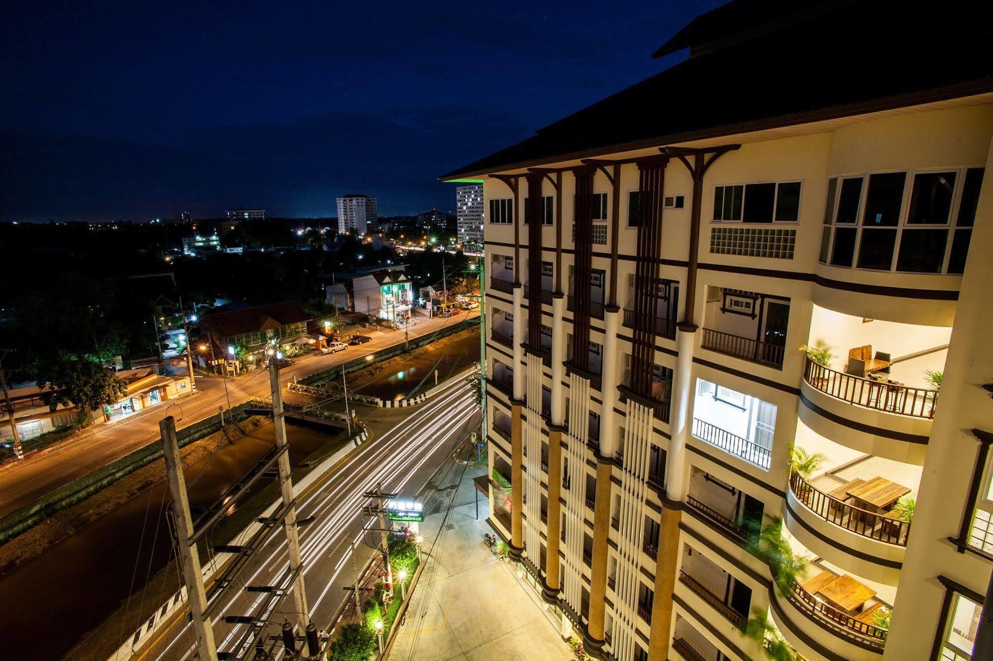 V Residence Hotel Chiang Mai Exteriör bild